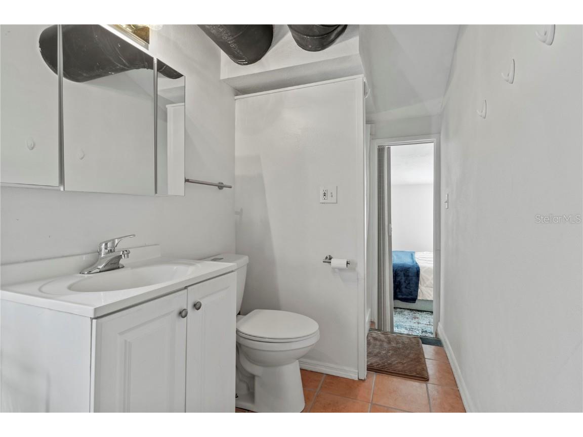 2813 Avenue E Holmes Beach FL 34217 A4668413 image29