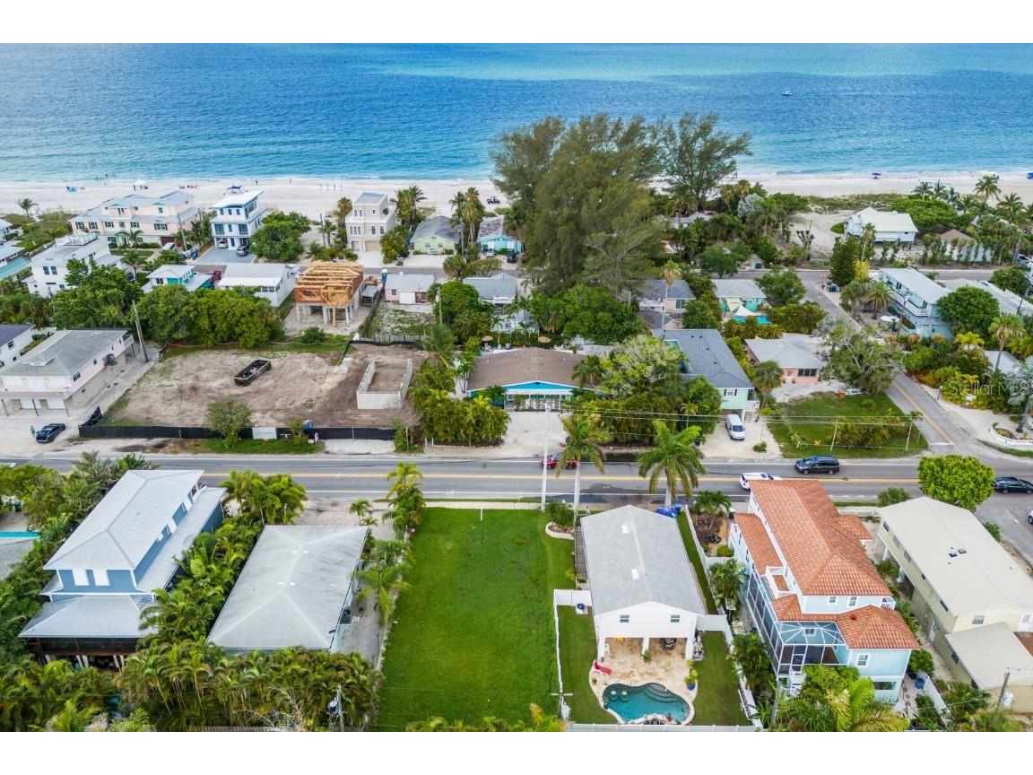 2813 Gulf Drive Holmes Beach FL 34217 A4614843 image1