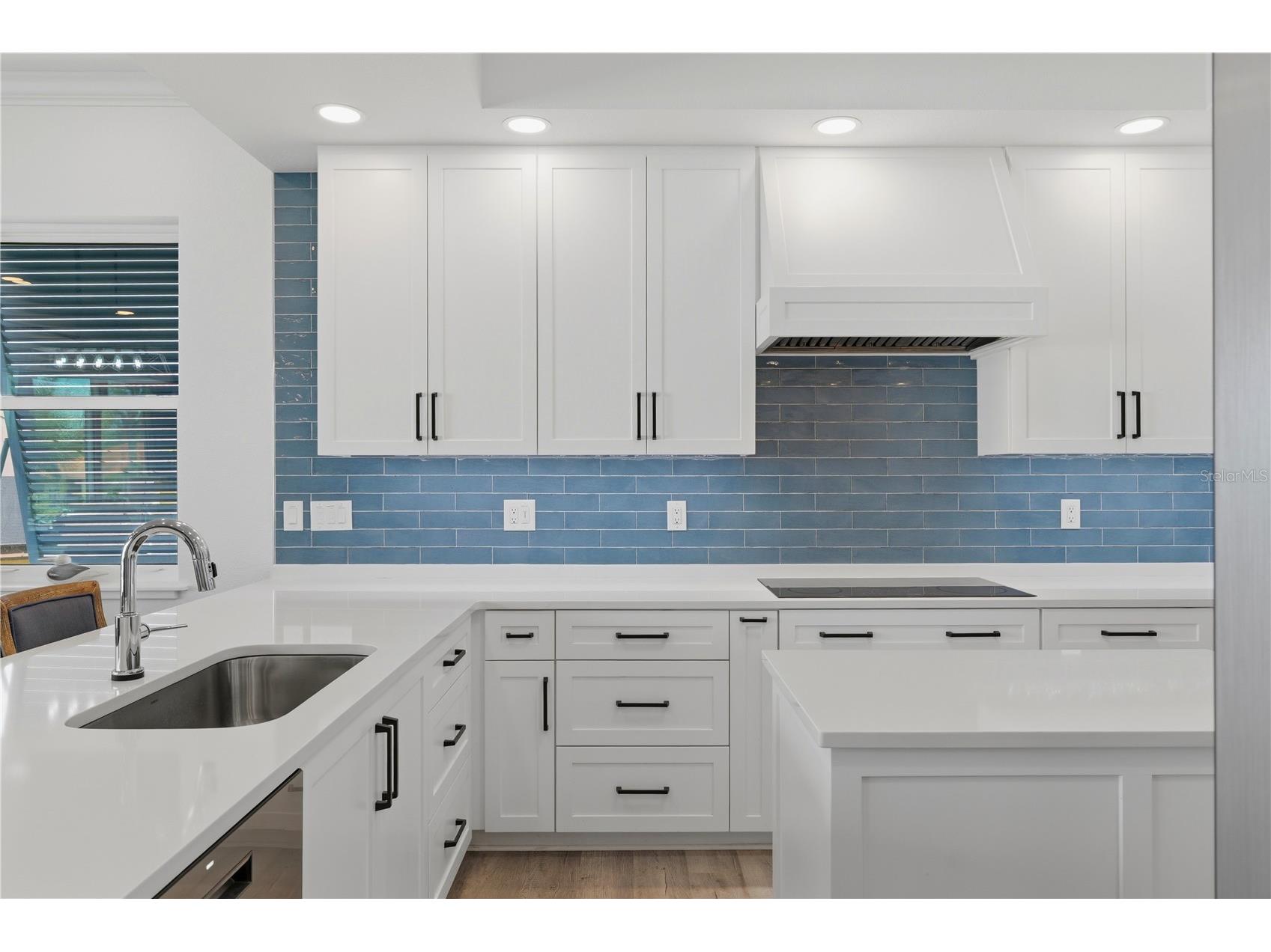 2813 Kipps Colony Drive S Gulfport FL 33707 TB8496341 image16