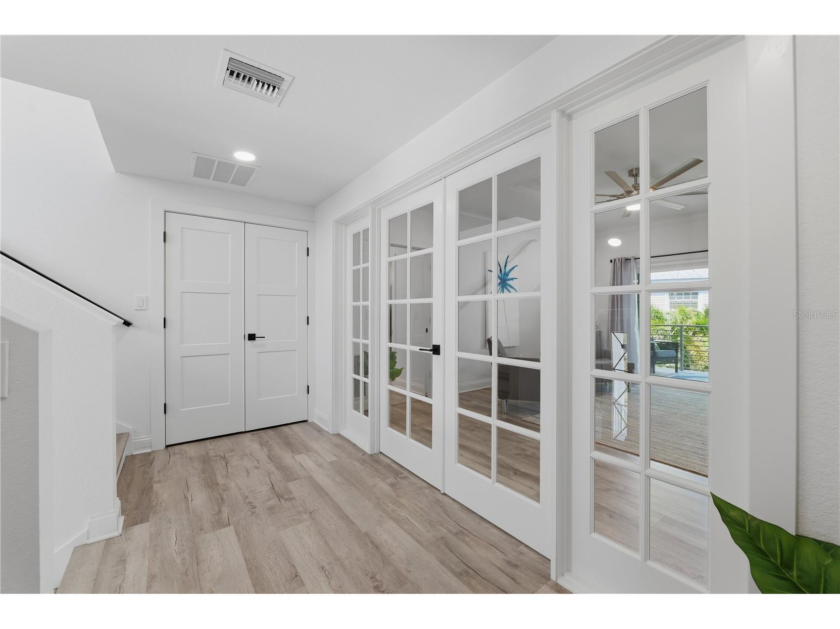 2813 Kipps Colony Drive S Gulfport FL 33707 TB8496341 image43