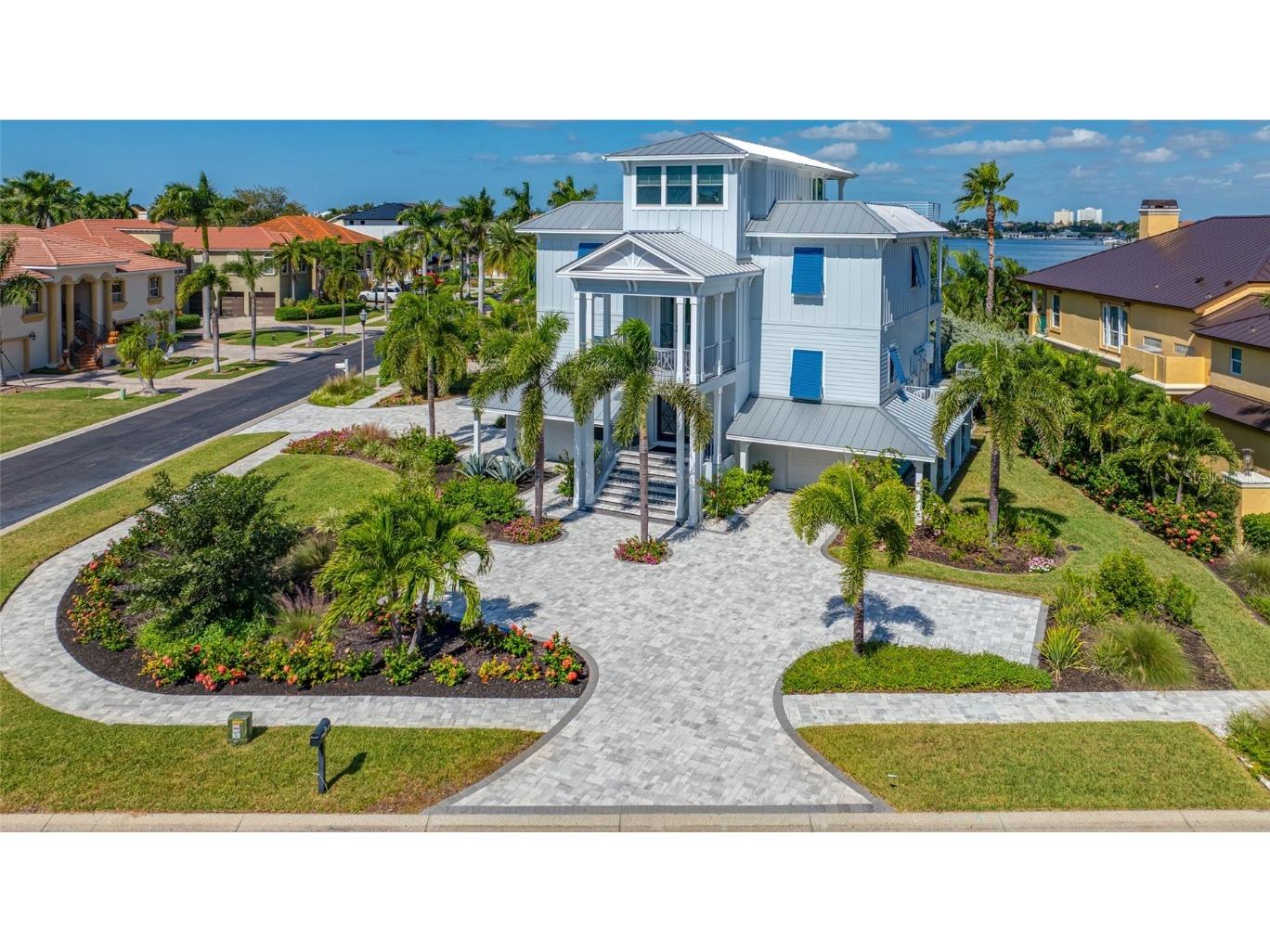 2813 Kipps Colony Drive S Saint Petersburg FL 33707 TB8439677 image1