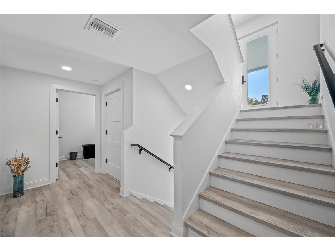 2813 Kipps Colony Drive S Saint Petersburg FL 33707 TB8439677 image33