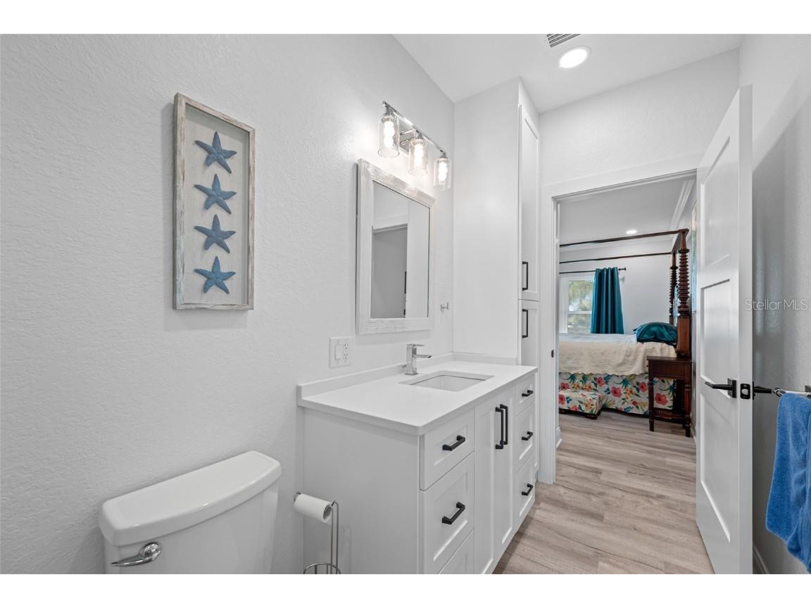 2813 Kipps Colony Drive S Saint Petersburg FL 33707 TB8439677 image40