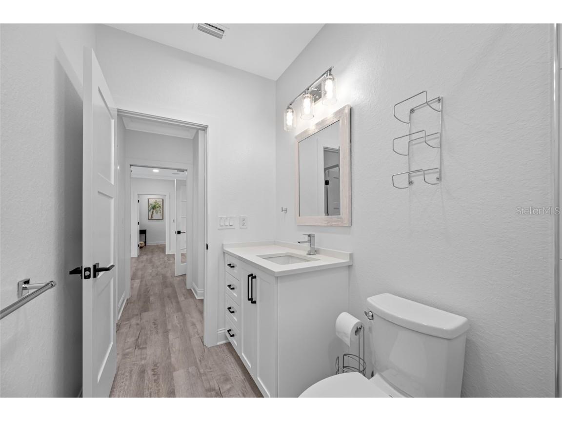 2813 Kipps Colony Drive S Saint Petersburg FL 33707 TB8439677 image46