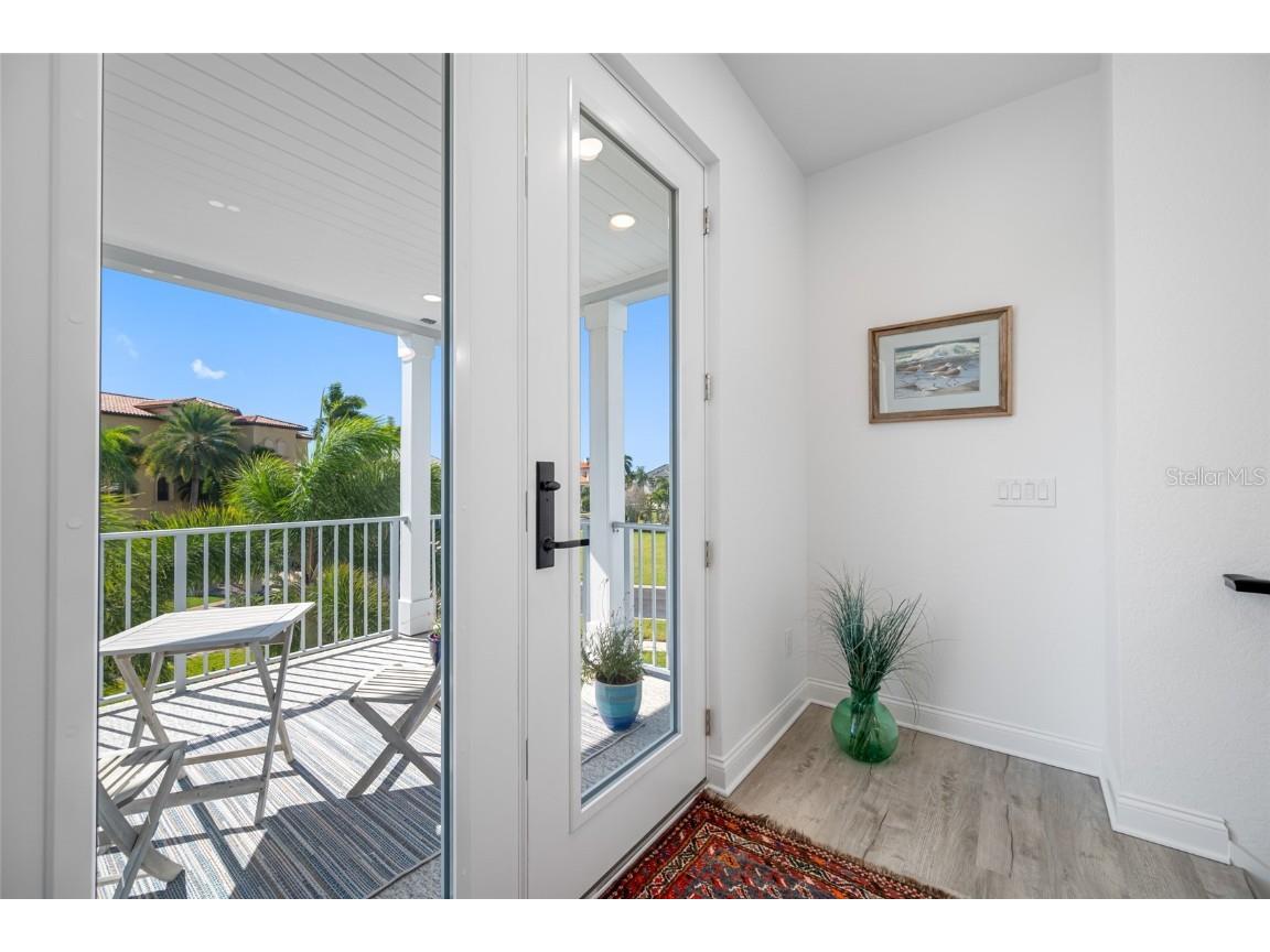 2813 Kipps Colony Drive S Saint Petersburg FL 33707 TB8439677 image47