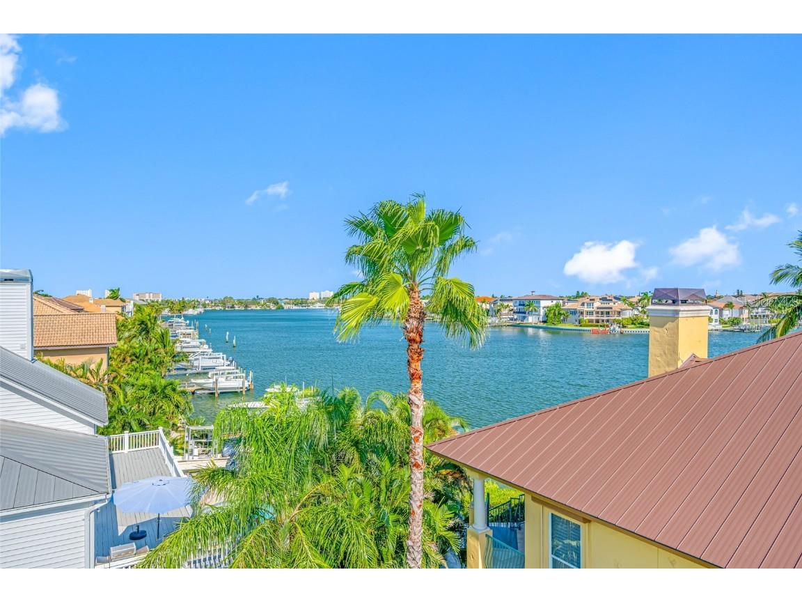 2813 Kipps Colony Drive S Saint Petersburg FL 33707 TB8439677 image6