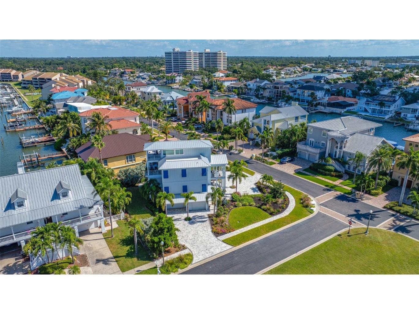 2813 Kipps Colony Drive S Saint Petersburg FL 33707 TB8439677 image73