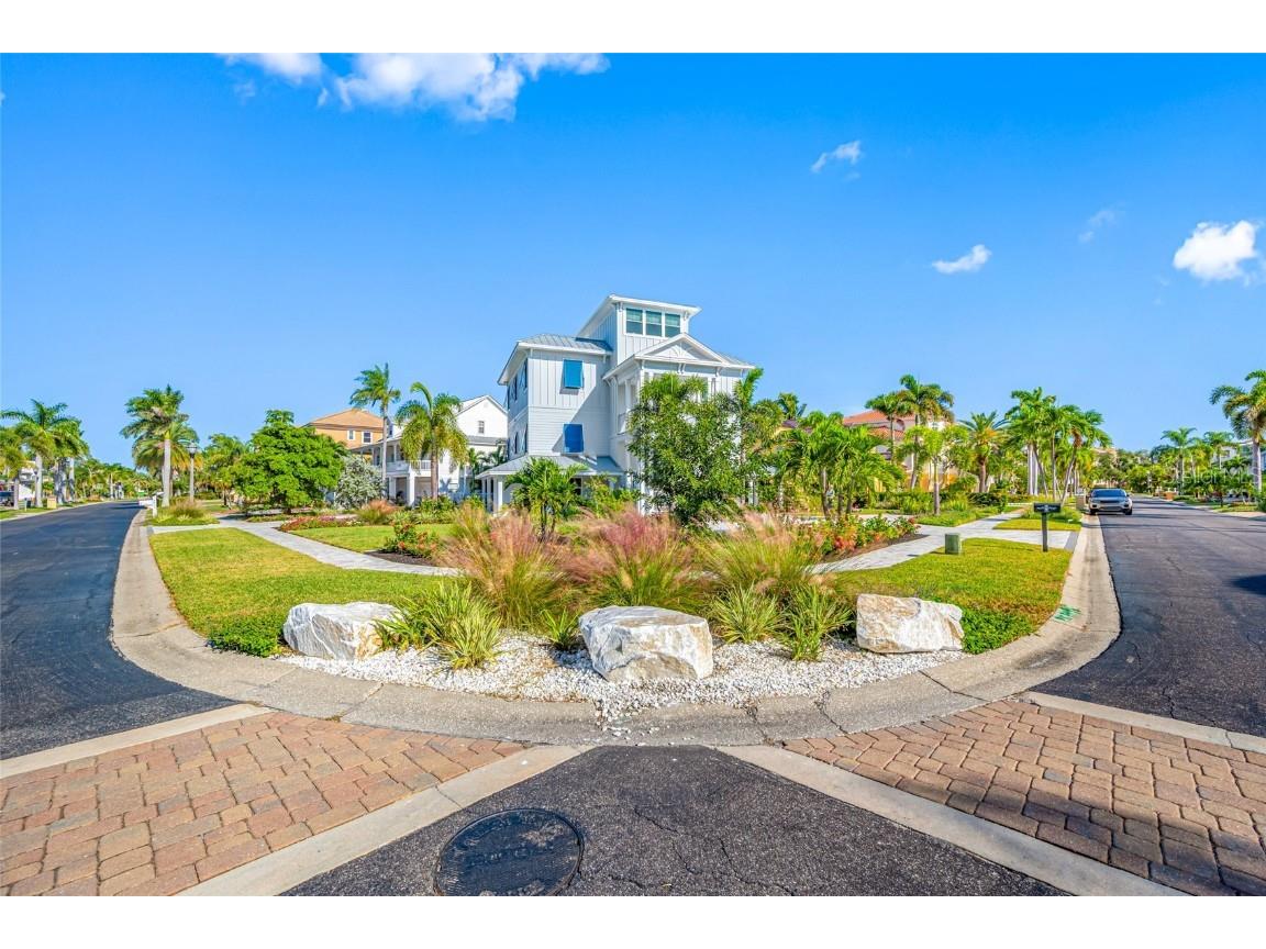 2813 Kipps Colony Drive S Saint Petersburg FL 33707 TB8439677 image89