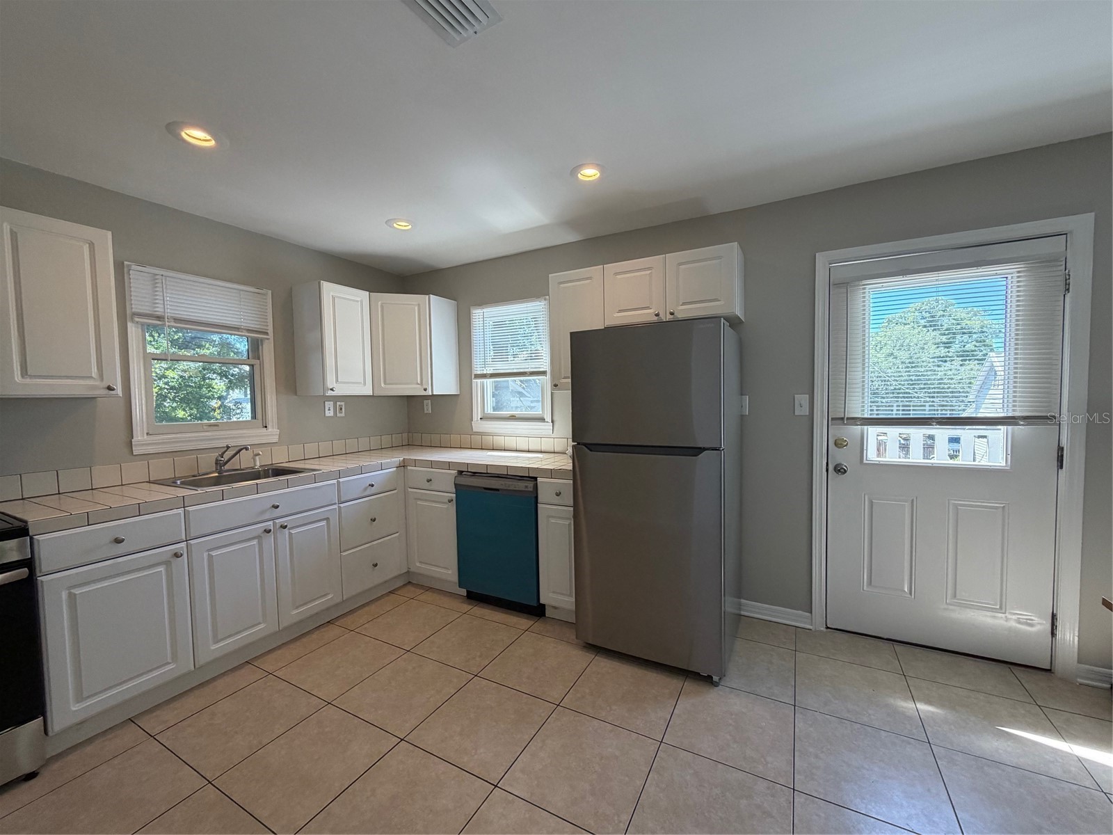 2813 N Morgan Street #A Tampa FL 33602 TB8498745 image4