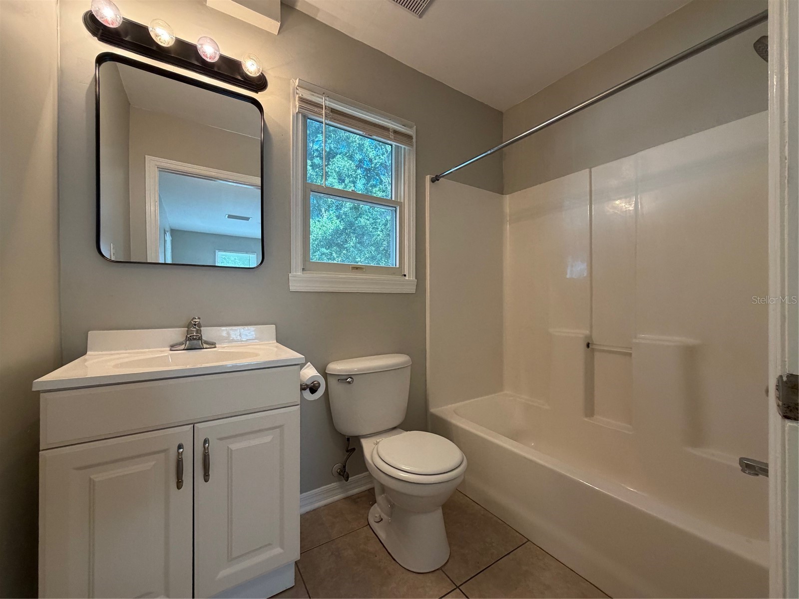 2813 N Morgan Street #A Tampa FL 33602 TB8498745 image7