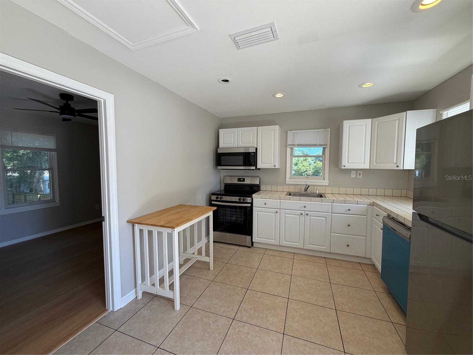 2813 N Morgan Street #A Tampa FL 33602 TB8498745 image8