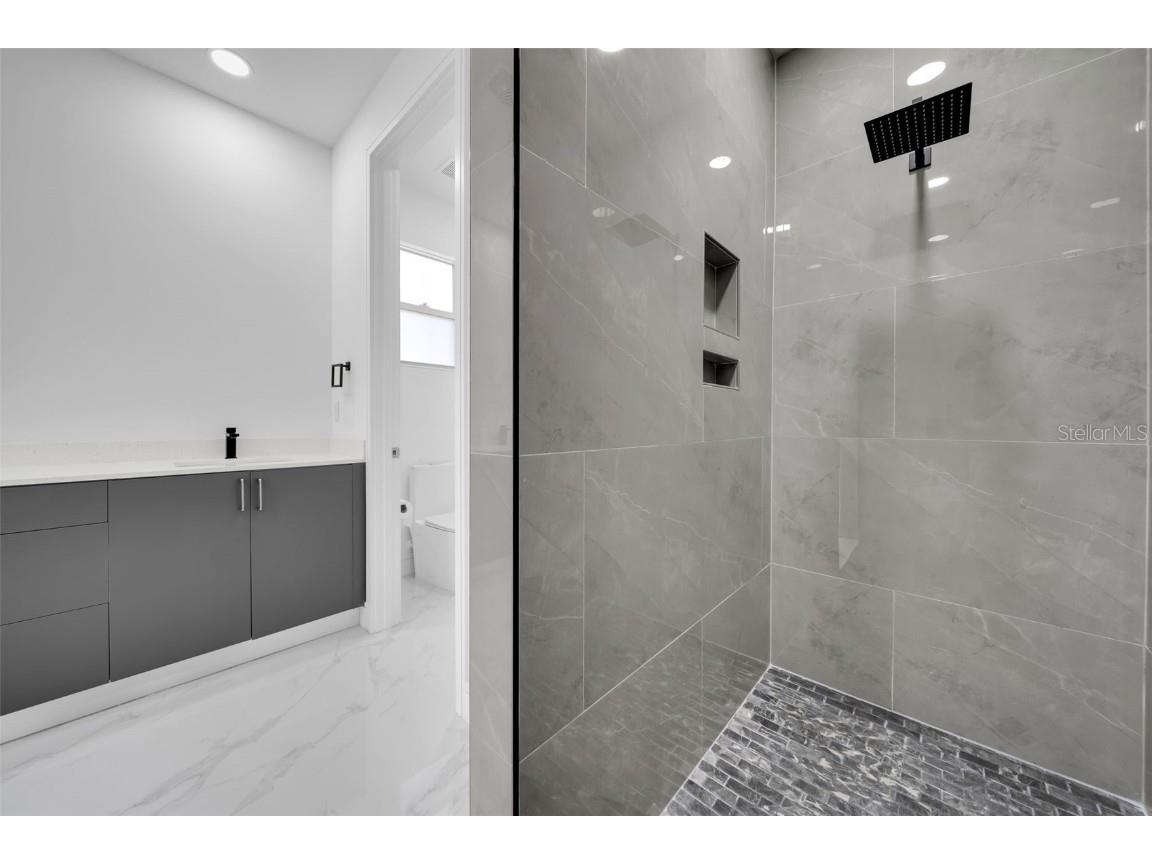 2813 NW 41st Avenue Cape Coral FL 33993 TB8380051 image34