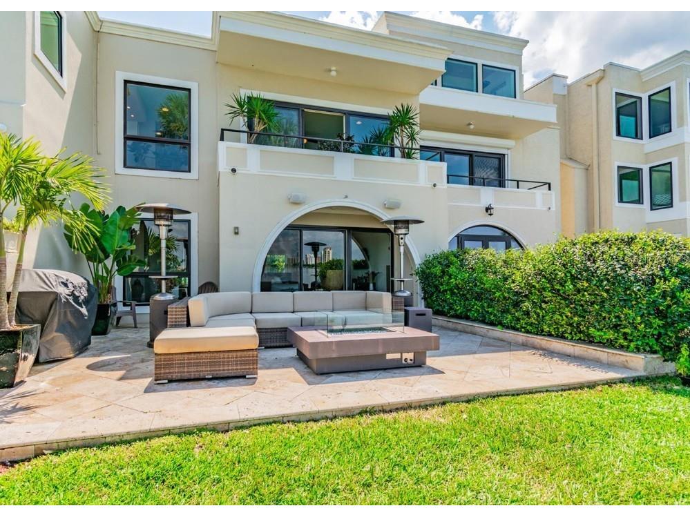 2813 W Hawthorne Road #2813 Tampa FL 33611 TB8430788 image1