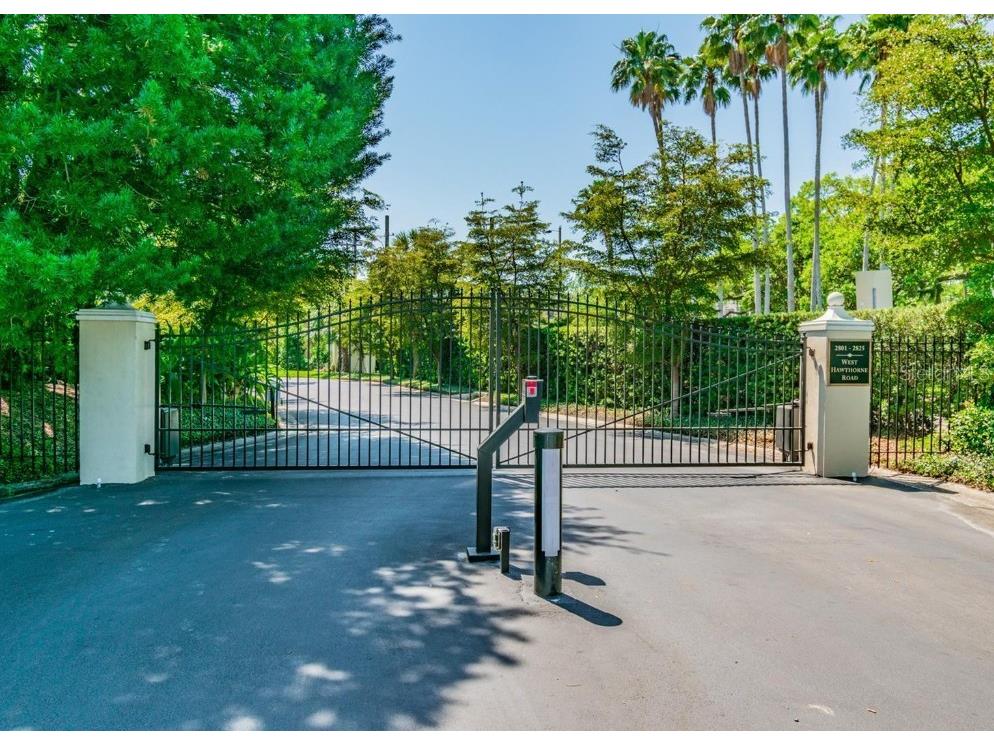 2813 W Hawthorne Road #2813 Tampa FL 33611 TB8430788 image28