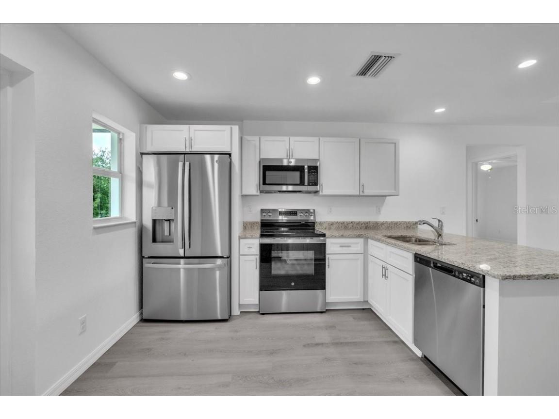 28137 Laurelwood Drive Punta Gorda FL 33955 C7514624 image4