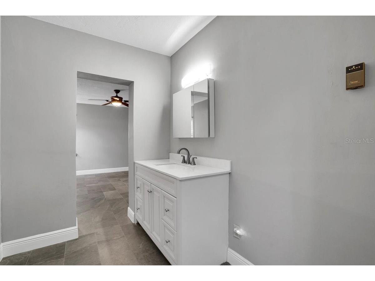 2814 47th Street S Gulfport FL 33711 TB8457077 image15