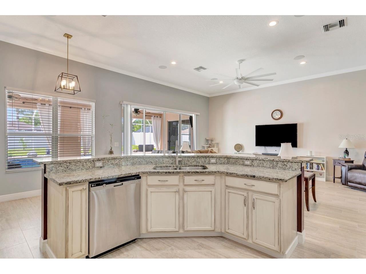 2814 Duncan Tree Circle Valrico FL 33594 TB8492590 image23