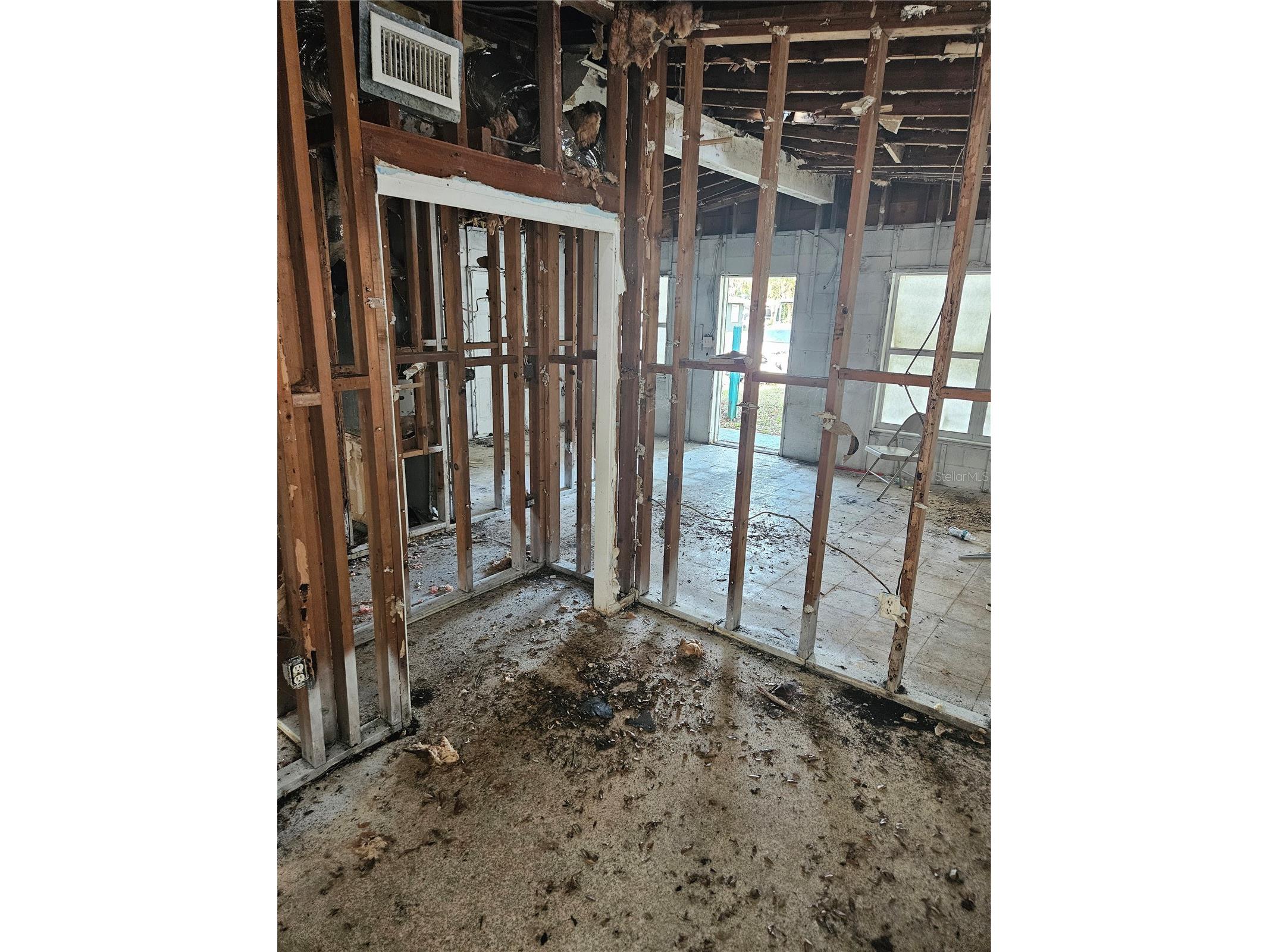 2814 Palmadelia Avenue Sarasota FL 34234 A4692842 image10
