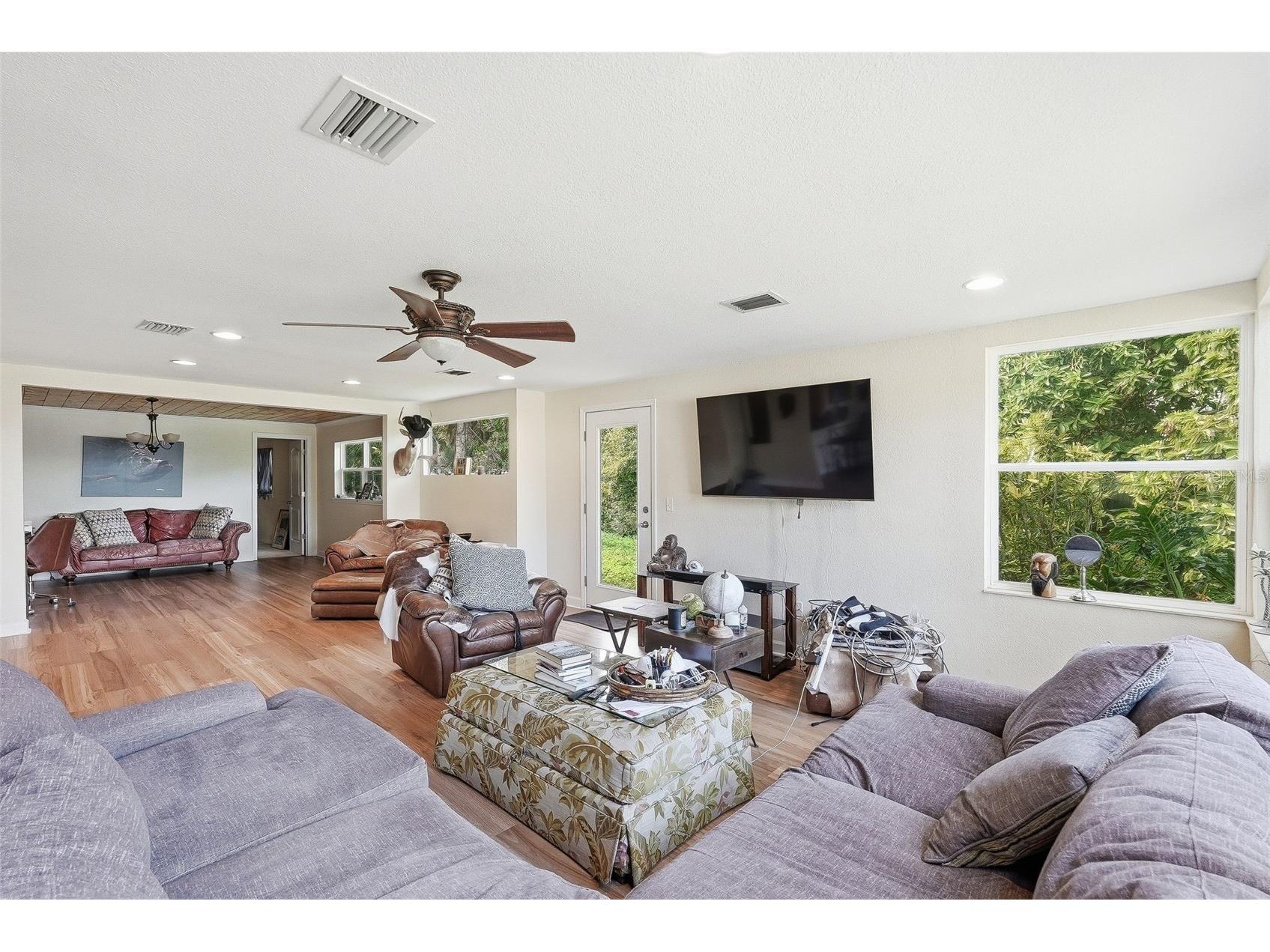 2814 W Humphrey Street Tampa FL 33614 TB8465409 image13