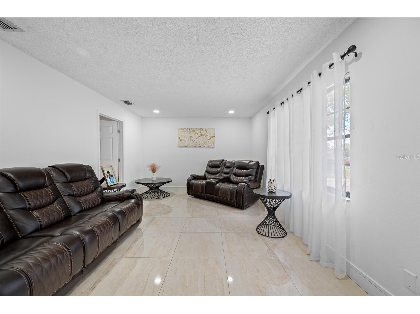 2814 W Powhatan Avenue Tampa FL 33614 TB8484350 image17