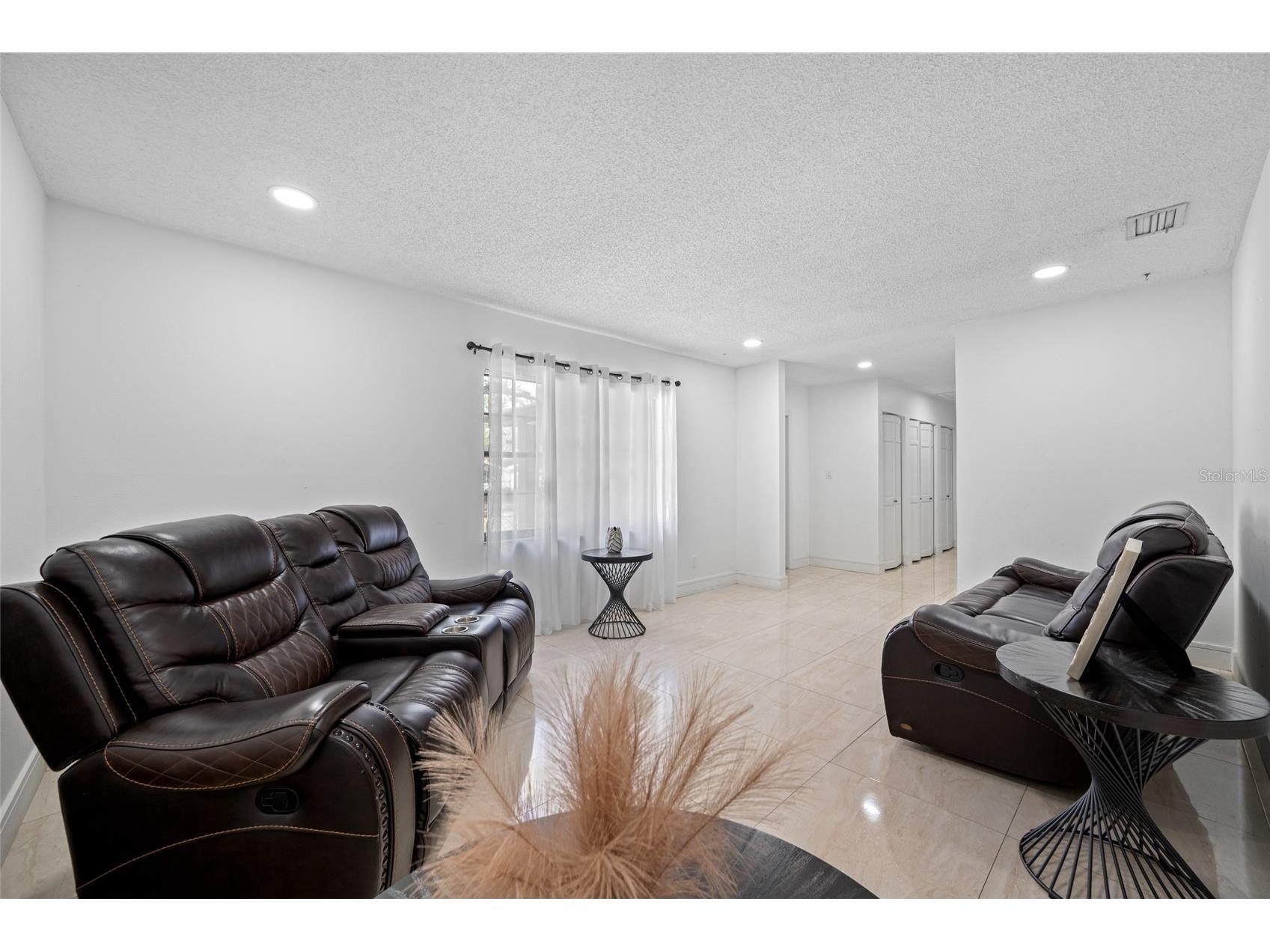 2814 W Powhatan Avenue Tampa FL 33614 TB8484350 image18