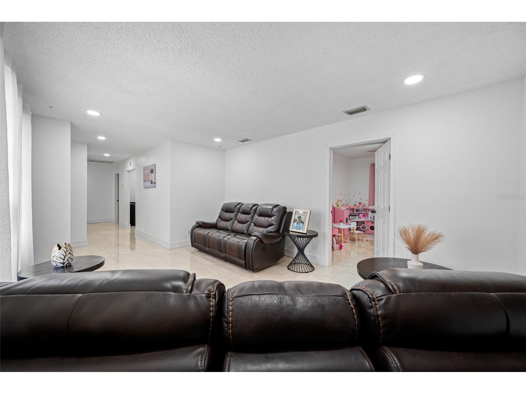 2814 W Powhatan Avenue Tampa FL 33614 TB8484350 image20