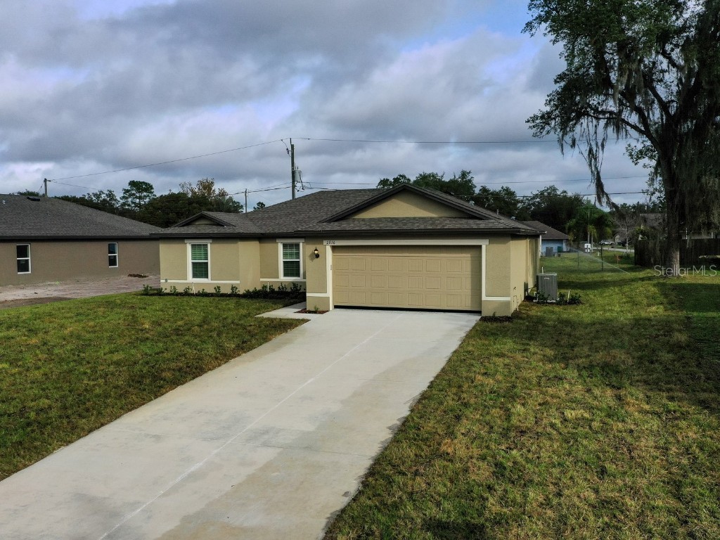 2816 Fayson Circle Deltona FL 32738 V4922428 image1