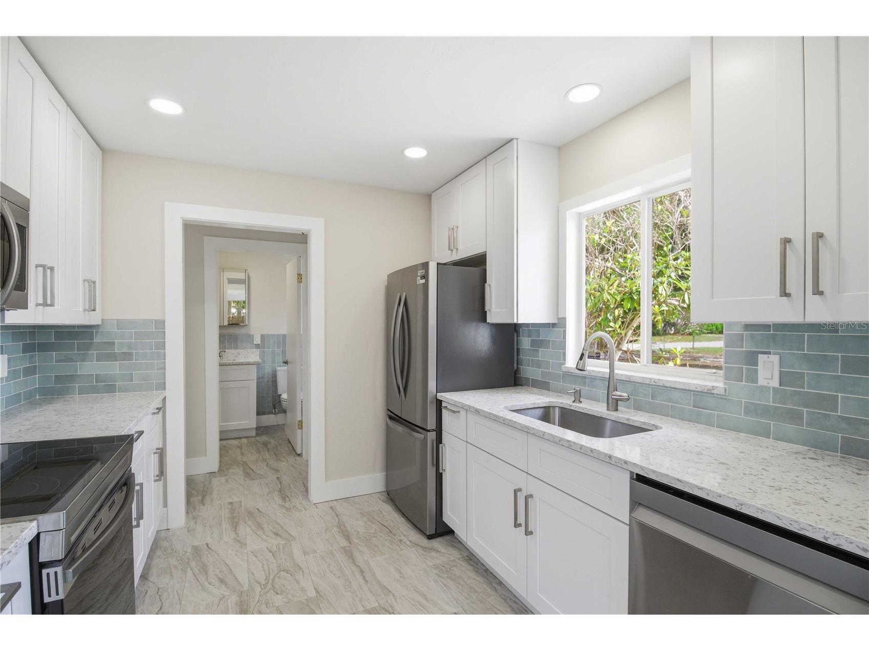 2816 Michigan Street Sarasota FL 34237 A4689787 image16