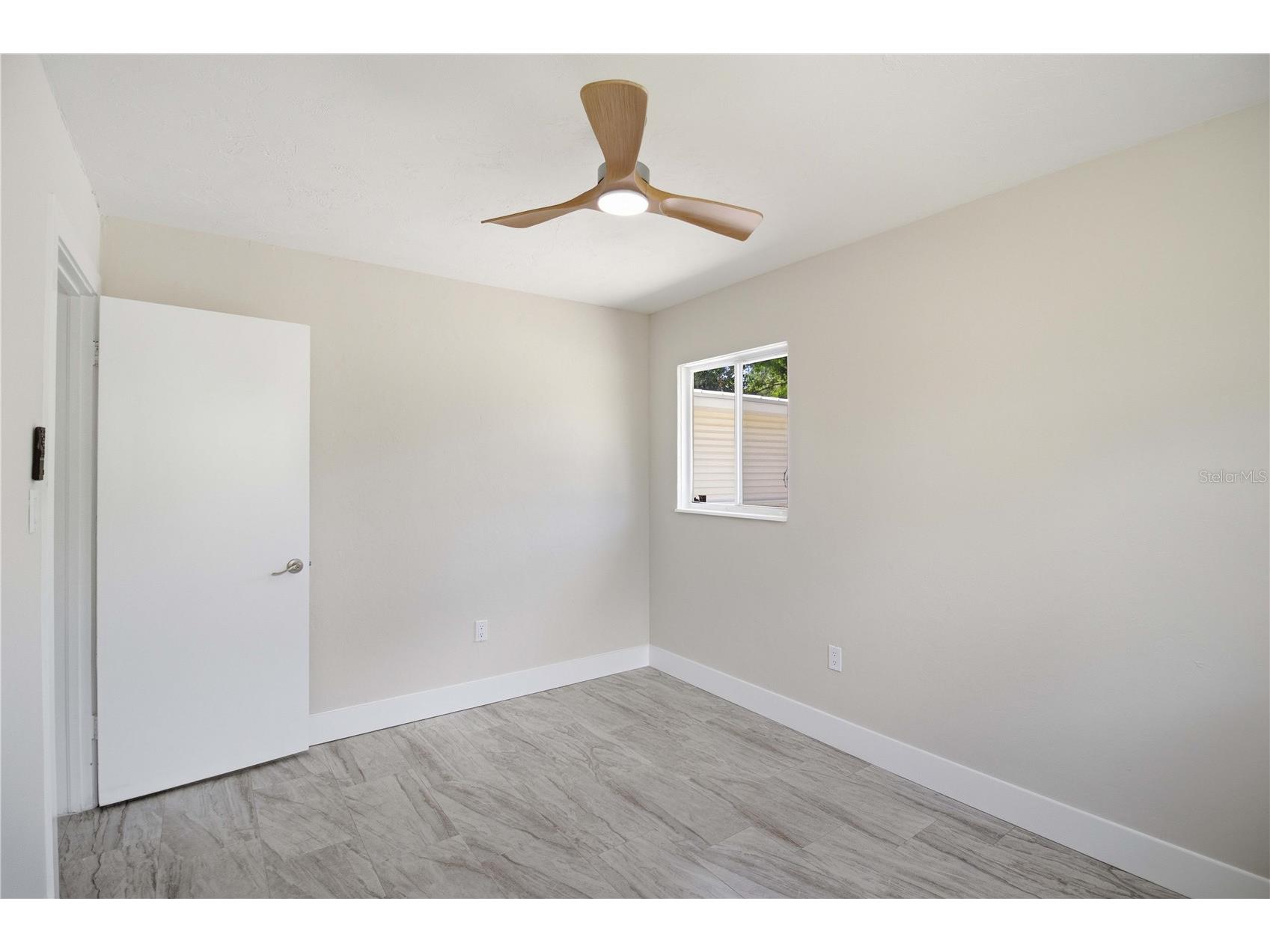 2816 Michigan Street Sarasota FL 34237 A4689787 image25