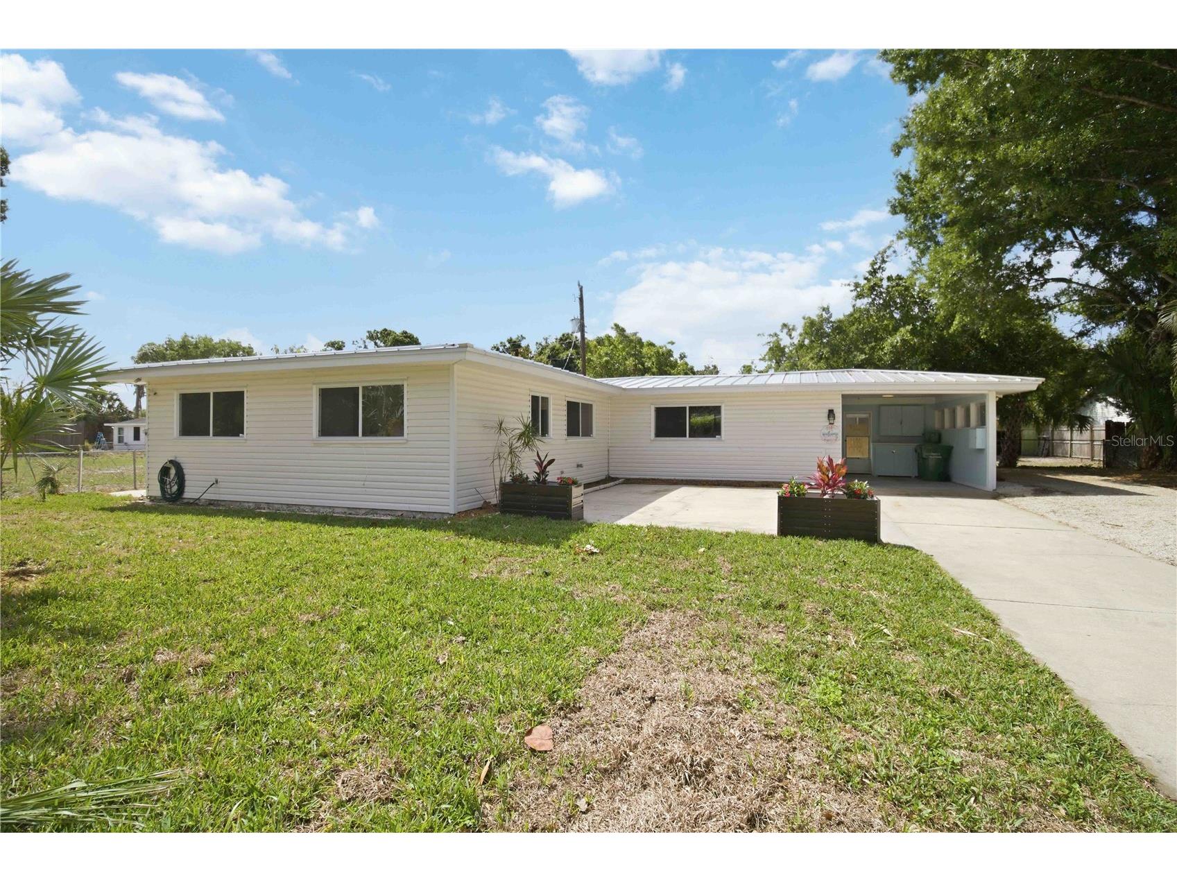 2816 Michigan Street Sarasota FL 34237 A4689787 image32