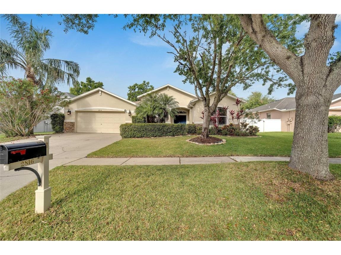 2816 Rolling Acres Place Valrico FL 33596 T3436951 image1