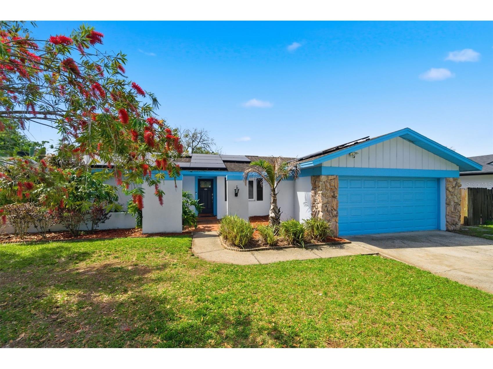 2816 Rustic Oaks Drive Palm Harbor FL 34684 W7884575 image1