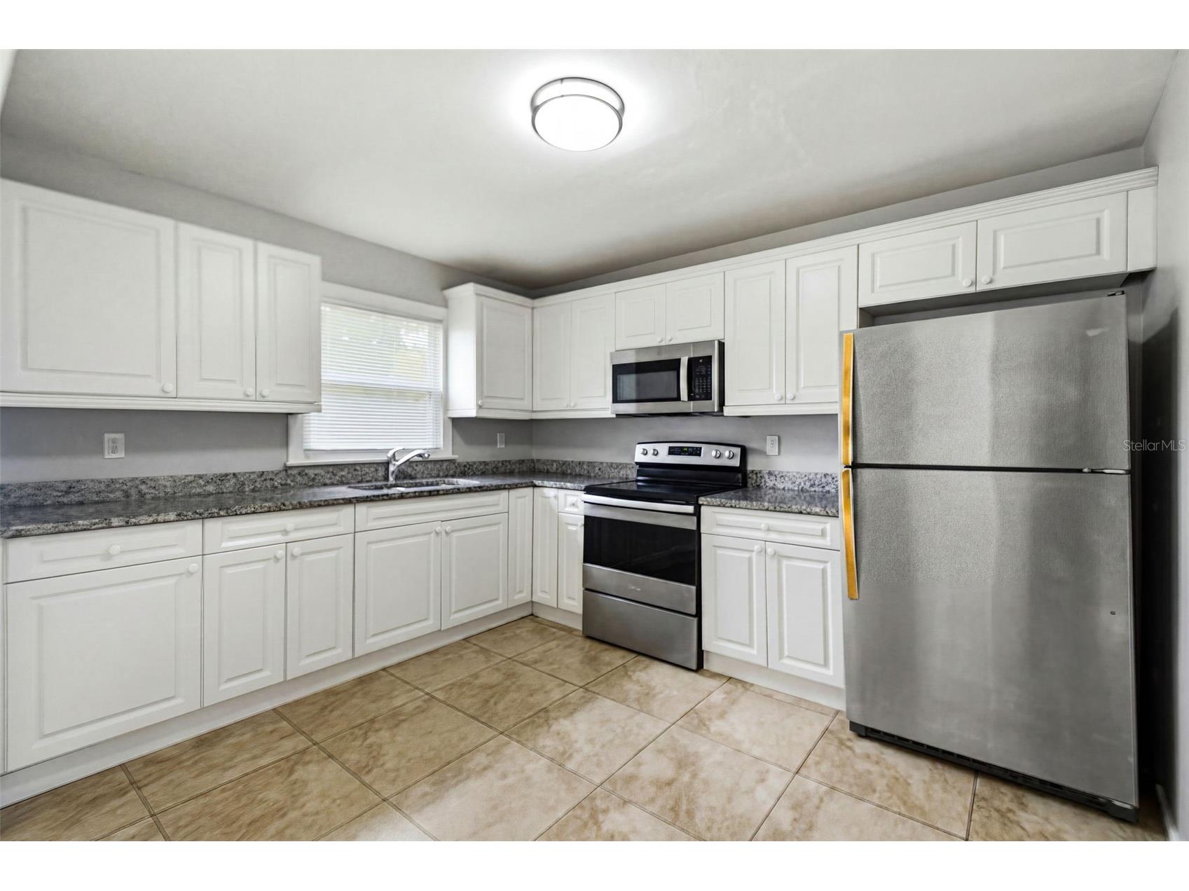 2817 Hawthorne Street Sarasota FL 34239 O6413863 image17