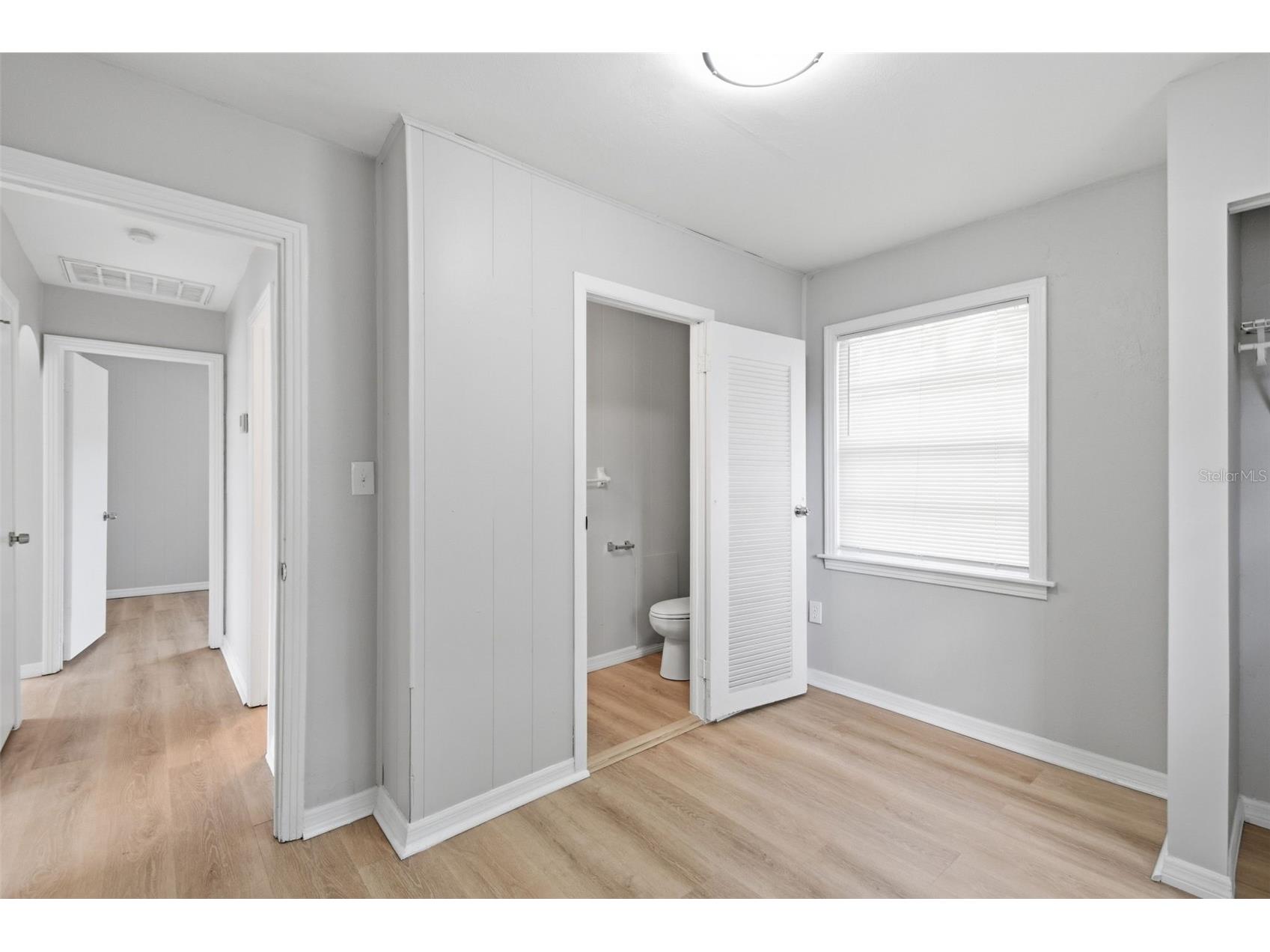 2817 Hawthorne Street Sarasota FL 34239 O6413863 image25