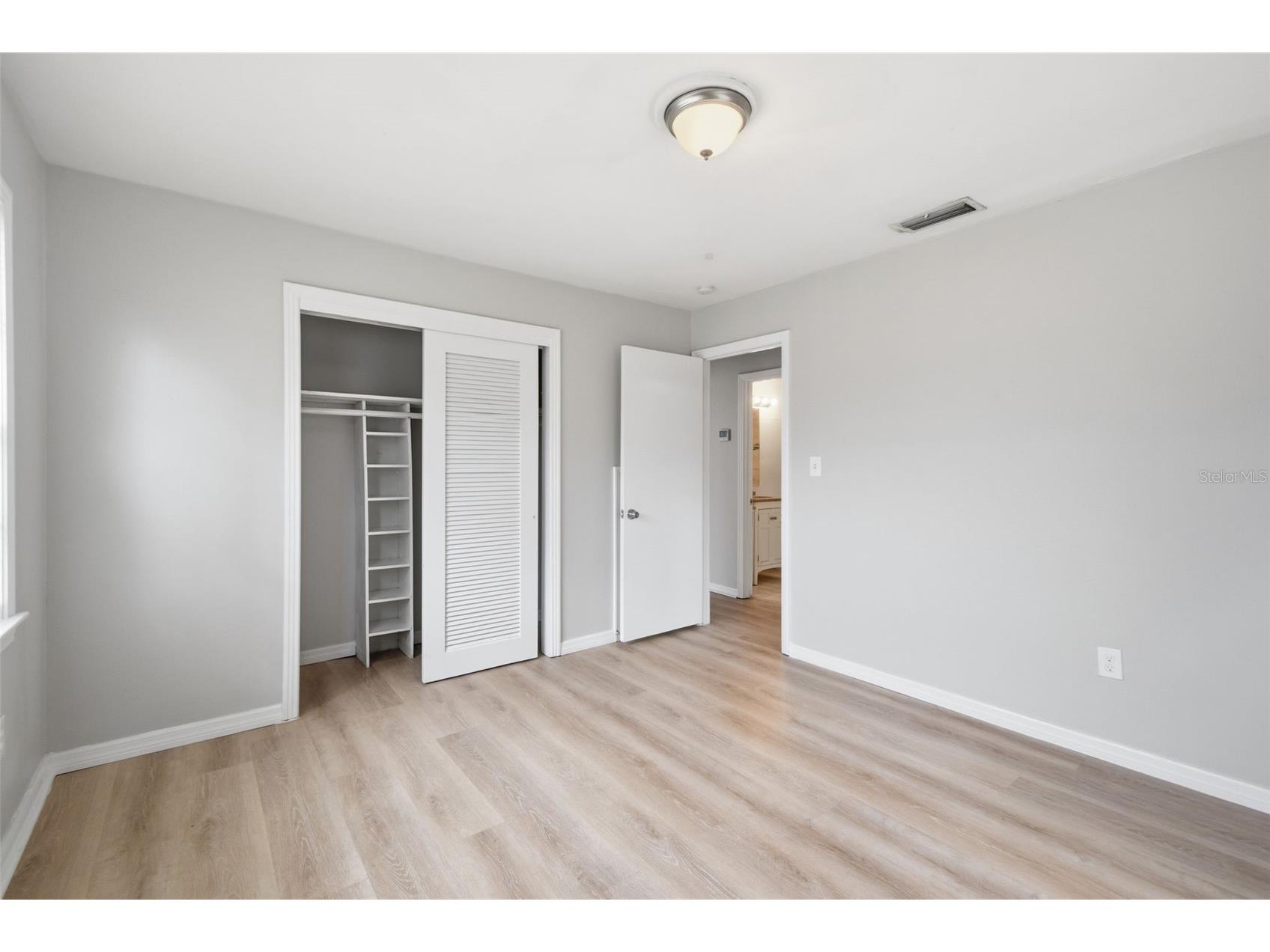 2817 Hawthorne Street Sarasota FL 34239 O6413863 image29