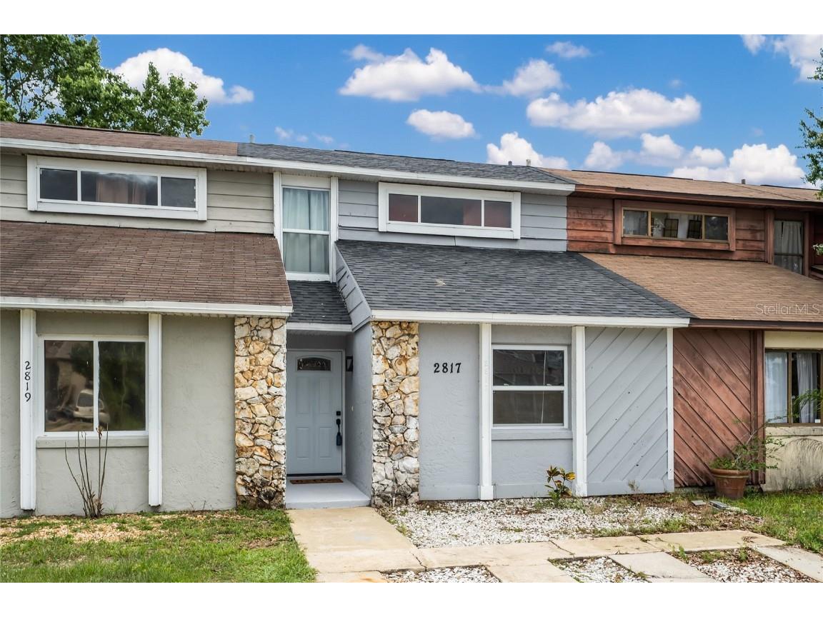 2817 Hunt Club Lane Orlando FL 32826 O6114832 image1