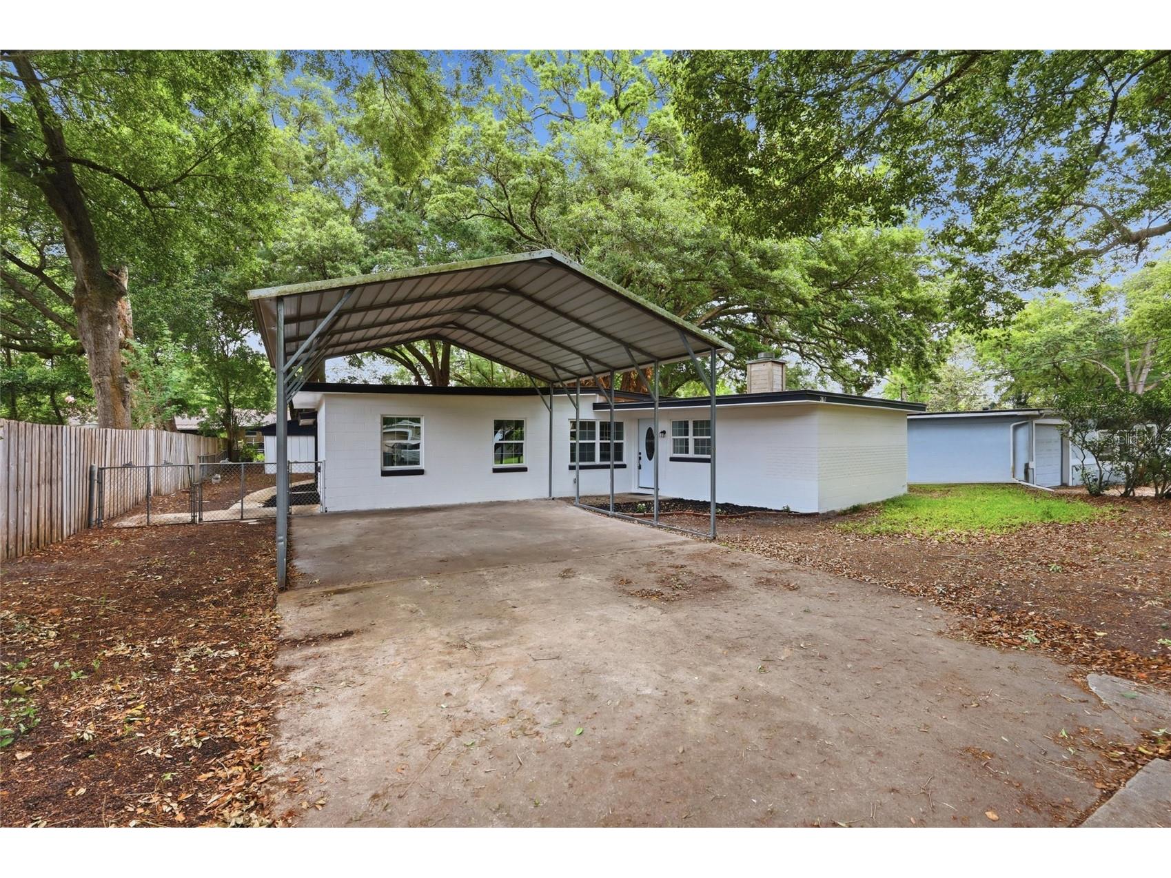 2817 Touraine Avenue Orlando FL 32812 O6398061 image1