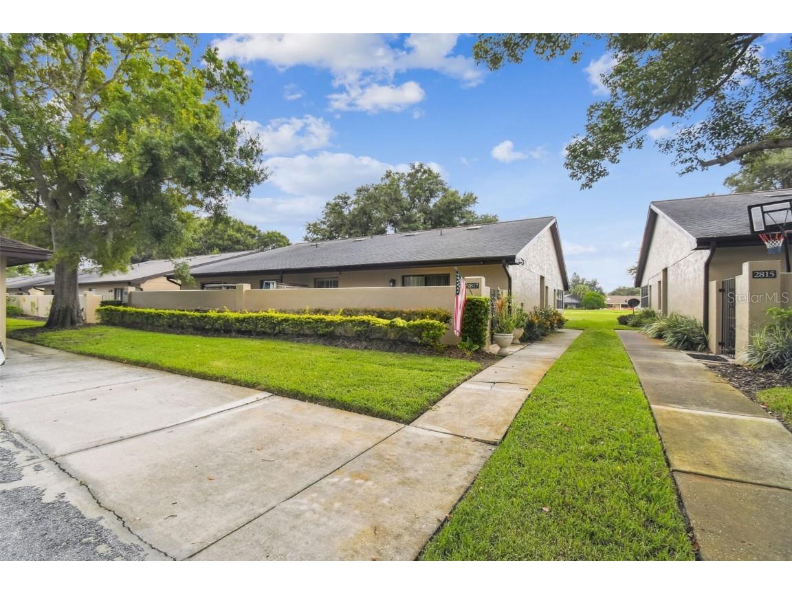 2817 Wingfoot Court Winter Haven FL 33884 P4935798 image1