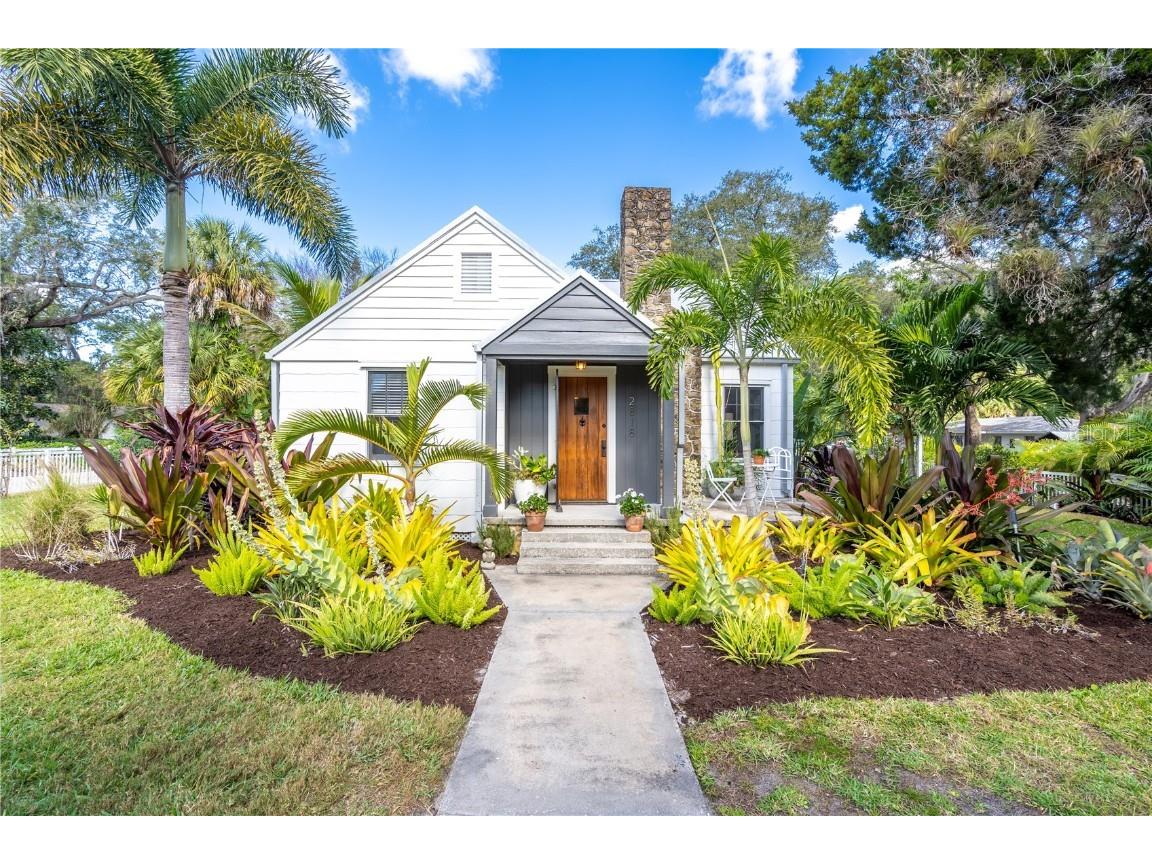 2818 1st Avenue W Bradenton FL 34205 U8187207 image1