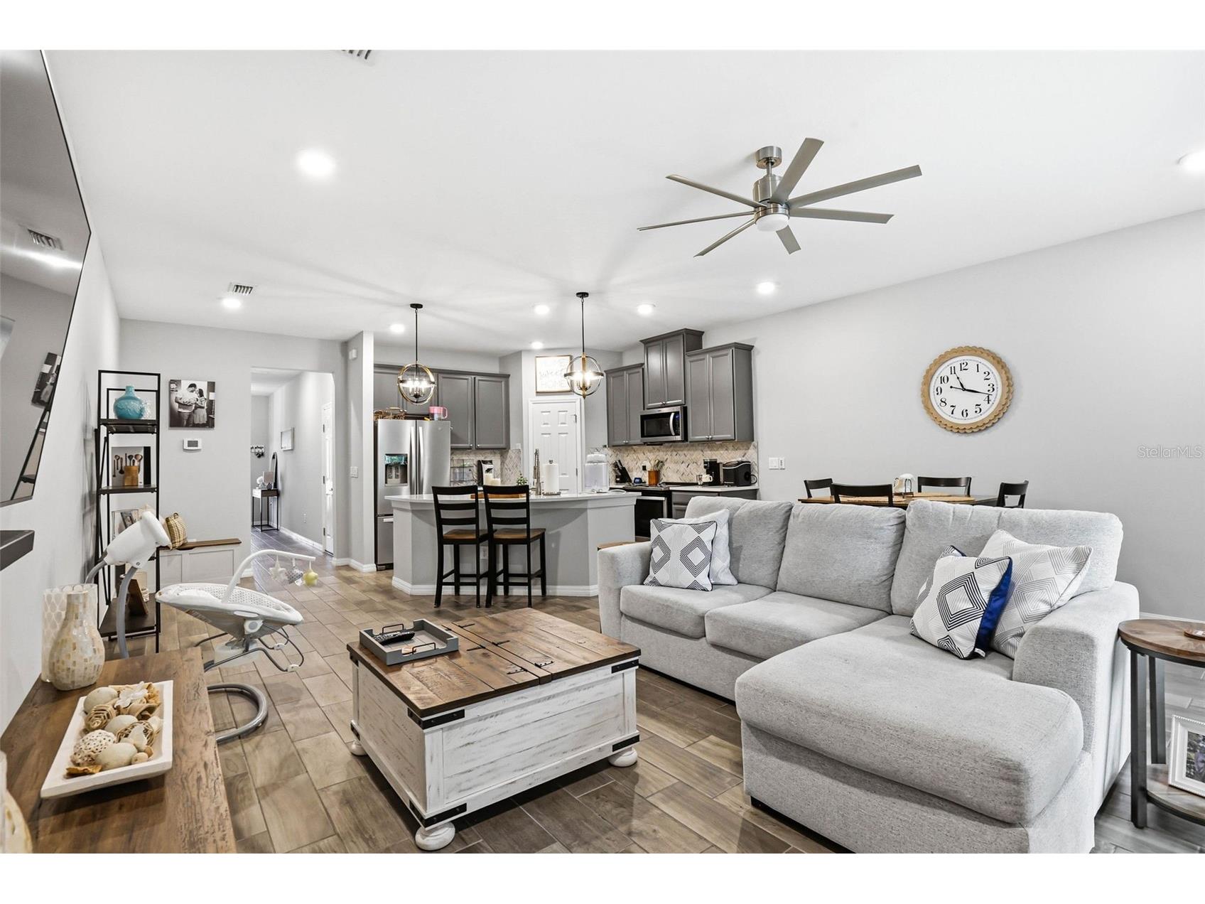 2818 Grand Kemerton Place Tampa FL 33618 TB8491187 image11