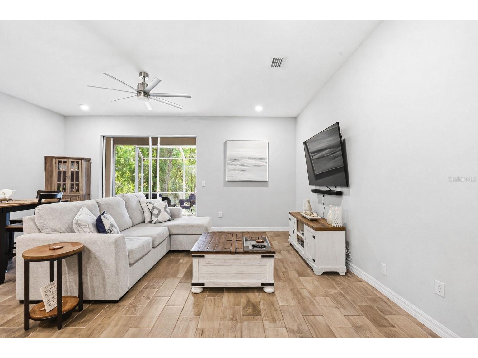 2818 Grand Kemerton Place Tampa FL 33618 TB8491187 image7