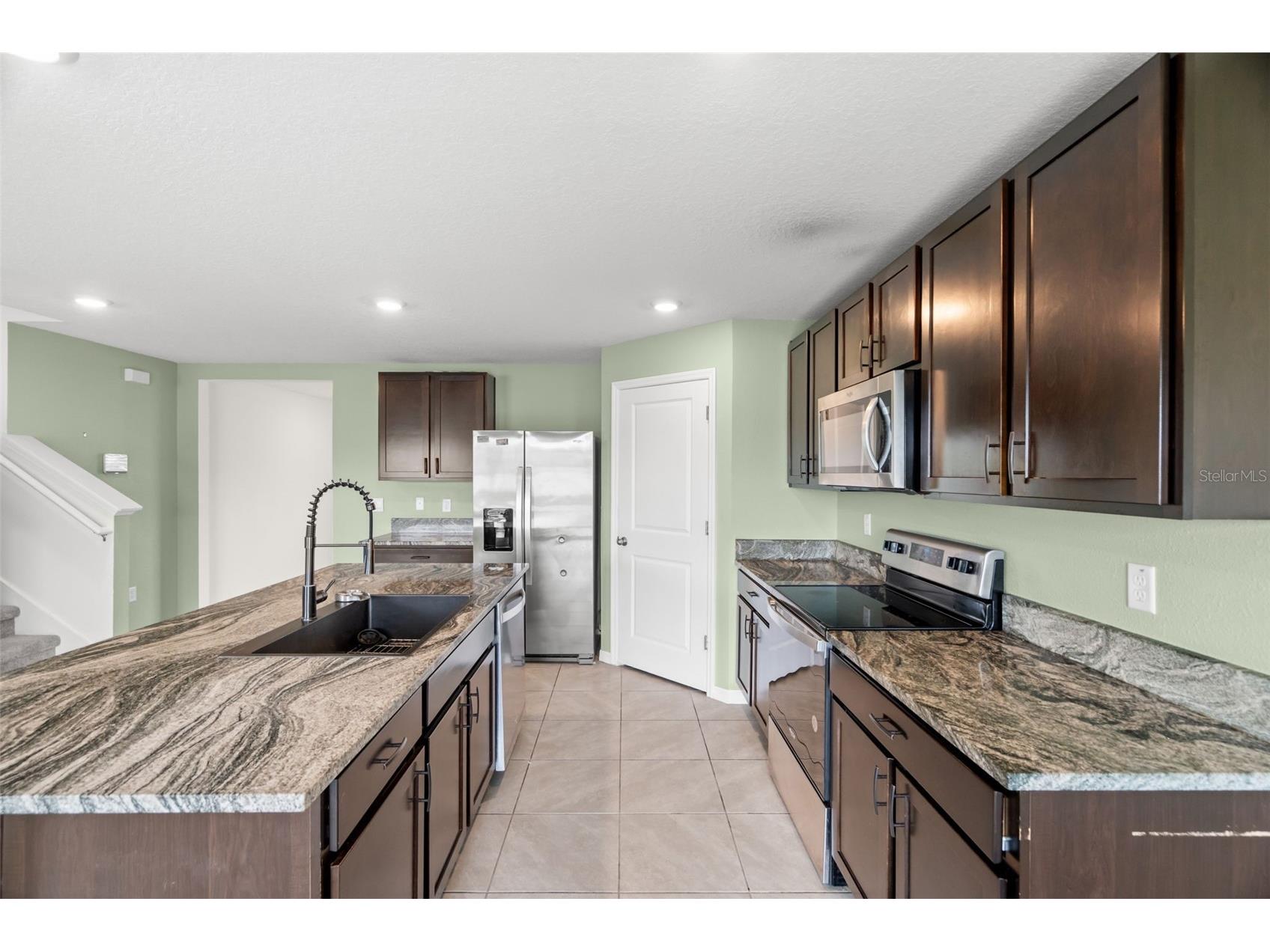 2818 Gumbo Limbo Drive Wimauma FL 33598 TB8493578 image6