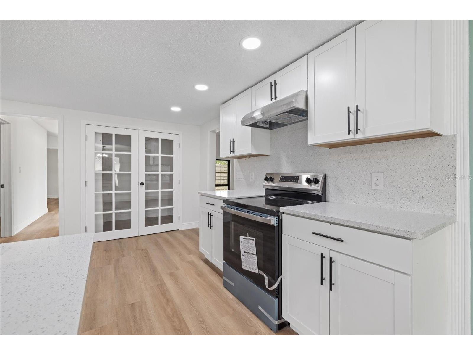 2818 Olympic Street Sarasota FL 34231 A4696918 image15