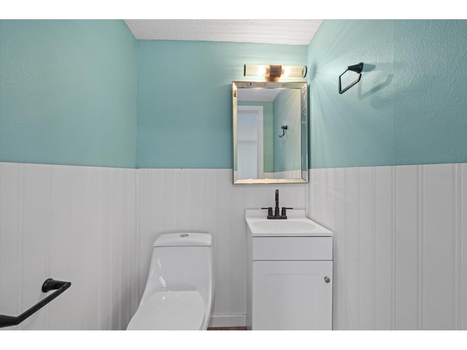 2818 Olympic Street Sarasota FL 34231 A4696918 image18