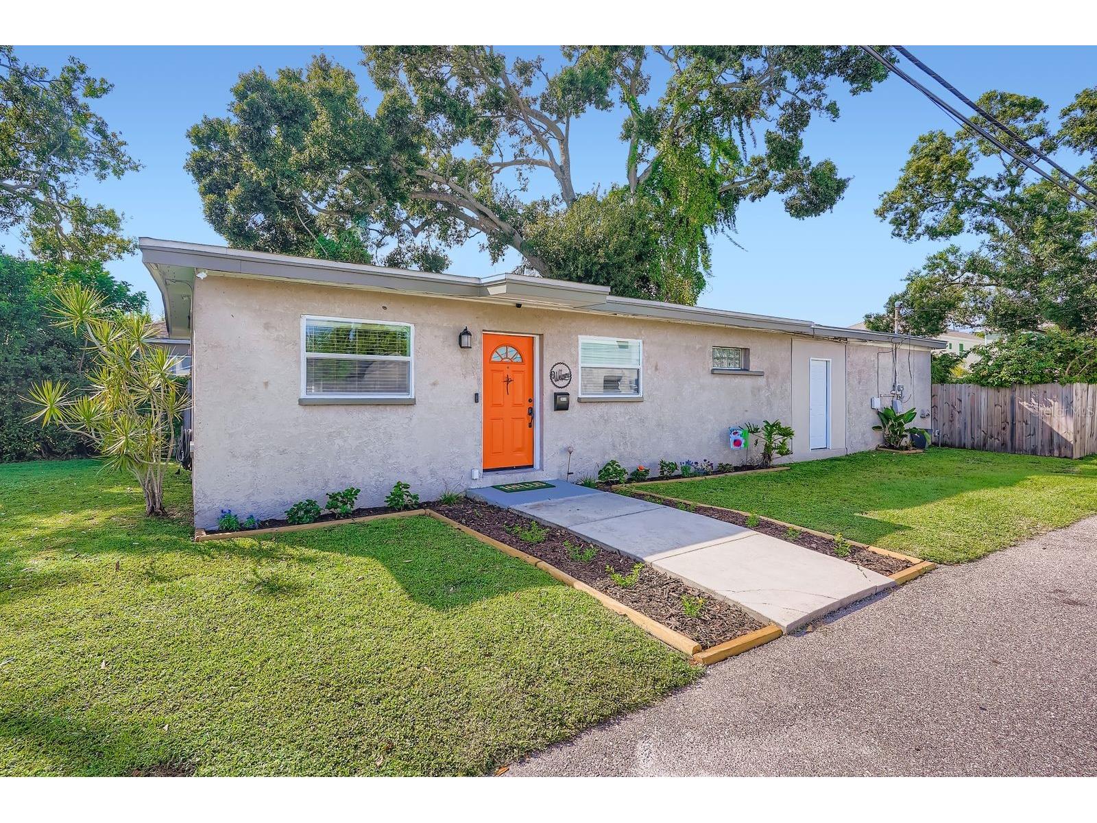 2819 15th Avenue N Saint Petersburg FL 33713 TB8421170 image1