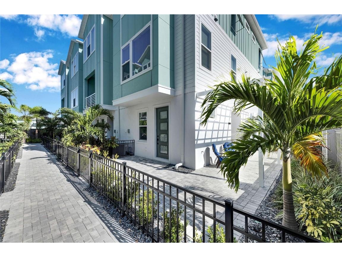 2819 1st Avenue S Saint Petersburg FL 33712 TB8339511 image1