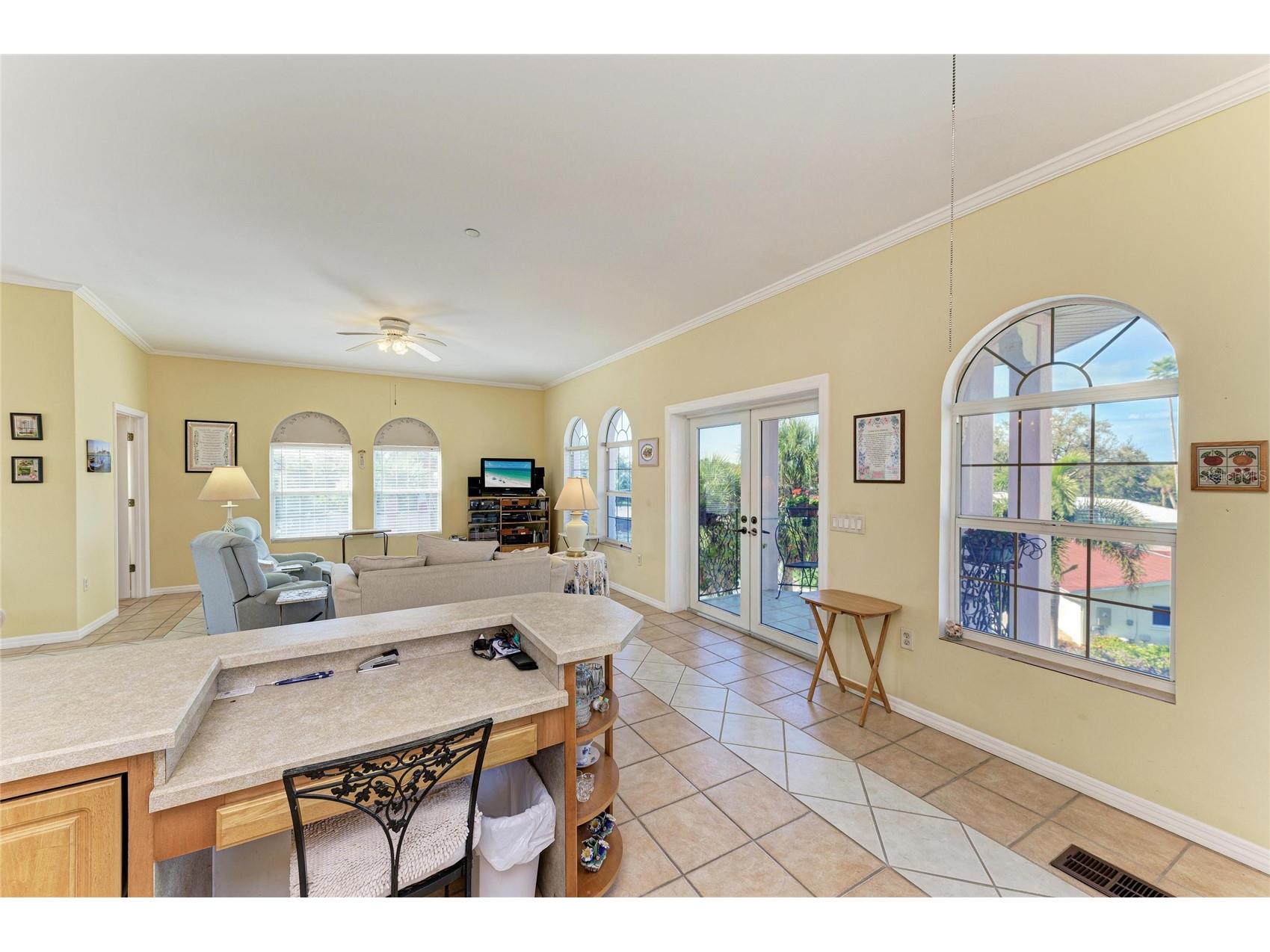 282 Santa Maria Street Venice FL 34285 - ROBERTS BAY A4677246 image11