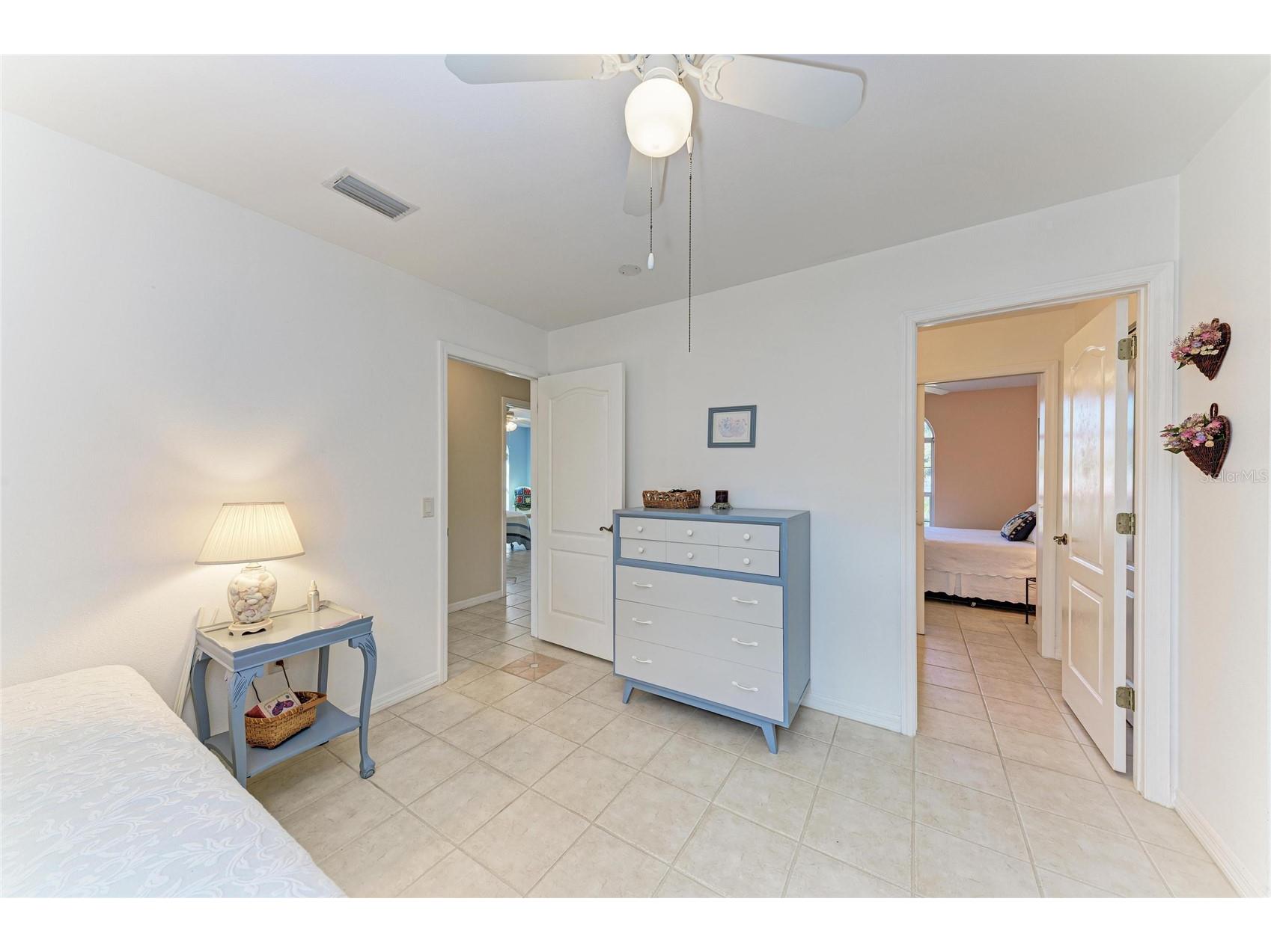 282 Santa Maria Street Venice FL 34285 - ROBERTS BAY A4677246 image21
