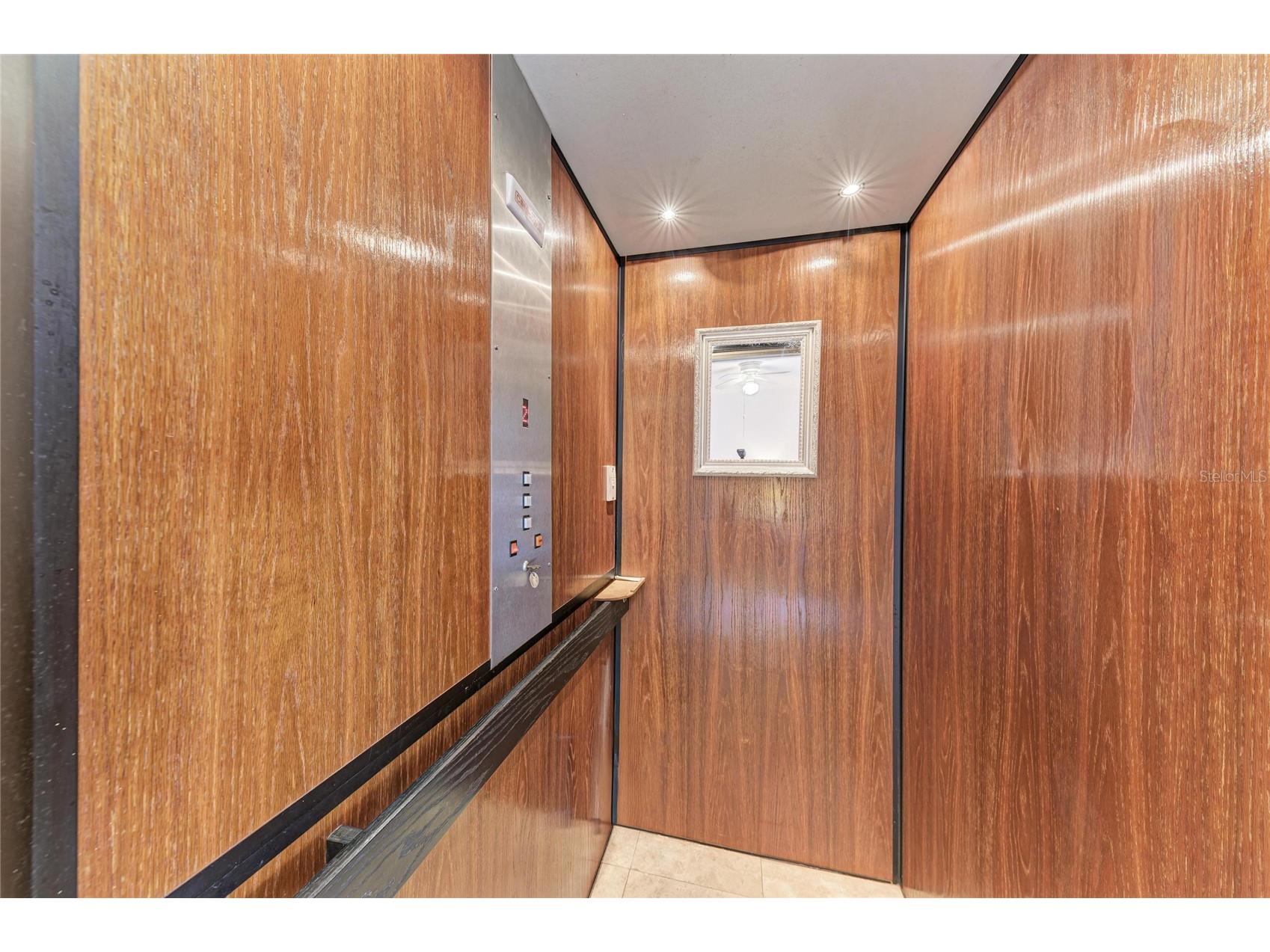 282 Santa Maria Street Venice FL 34285 - ROBERTS BAY A4677246 image22