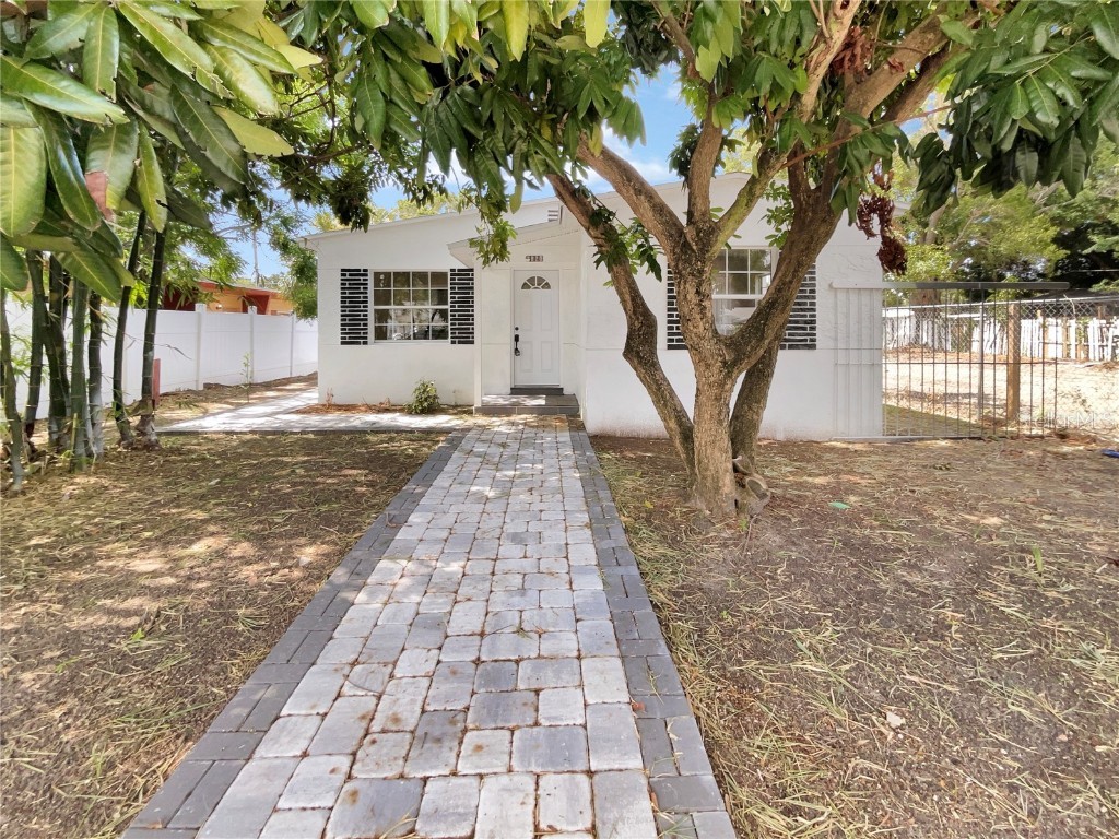 2820 38th Avenue N Saint Petersburg FL 33713 O6217046 image1